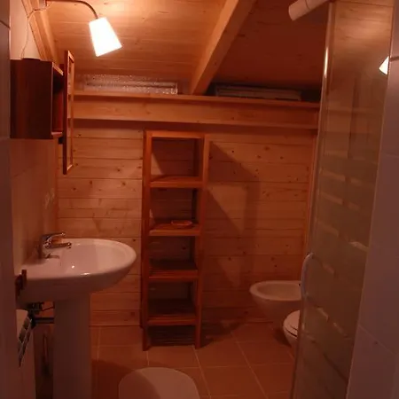 大艾琳度假屋 度假居 *